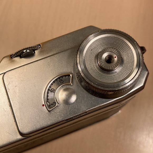 Contax II Zeiss Ikon 35mm Rangefinder Camera w/ Jupiter 8M 50mm f / 2 (Serviced) - Picture 12 of 17